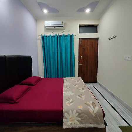 Deepak Homestay Rishīkesh Extérieur photo